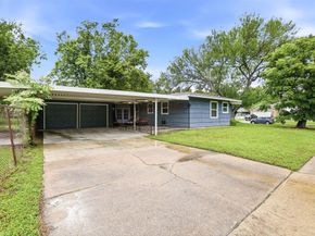 5638 Simsdale Street, Houston TX 77033