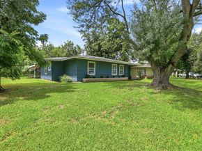 5638 Simsdale Street, Houston TX 77033