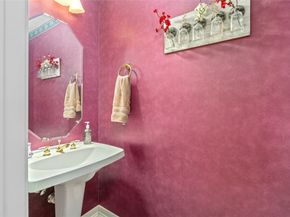 16 Fosters Court, Sugar Land TX 77479