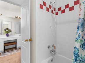 16 Fosters Court, Sugar Land TX 77479