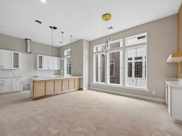 1185 W 19th Street, Houston TX 77008