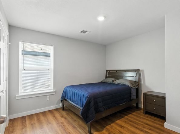 4112 Majestic Street B, Houston TX 77026