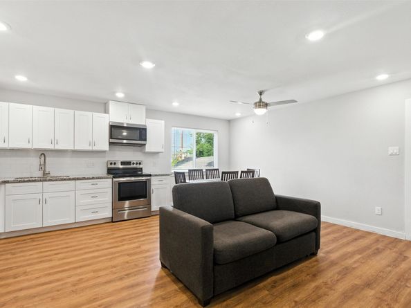 4112 Majestic Street B, Houston TX 77026