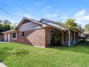 7126 Lugary Drive, Houston TX 77036