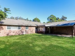 7126 Lugary Drive, Houston TX 77036