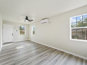 4611 W Hunting Street, Houston TX 77026