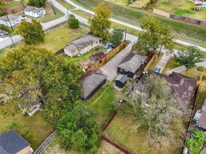 4611 W Hunting Street, Houston TX 77026