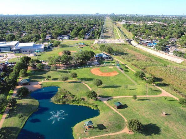 12239 Monticeto Lane, Meadows Place TX 77477