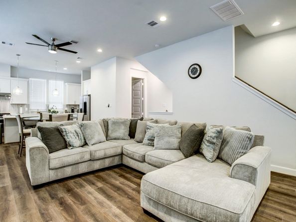 2804 Grand Fountains Drive C, Houston TX 77054