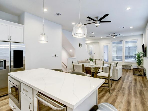 2804 Grand Fountains Drive C, Houston TX 77054