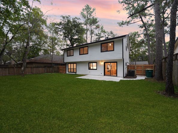 203 S Pathfinders Circle, The Woodlands TX 77381