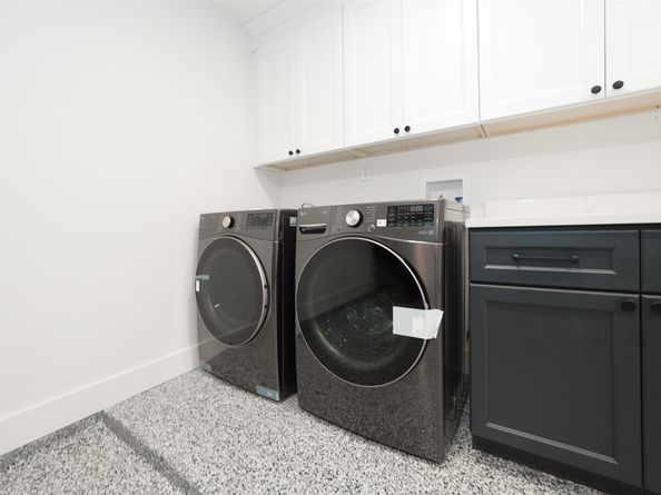 203 S Pathfinders Circle, The Woodlands TX 77381