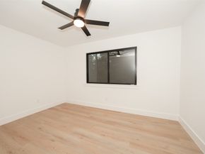 203 S Pathfinders Circle, The Woodlands TX 77381