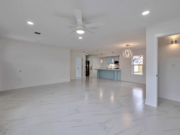 8709 Tarbell Road, Houston TX 77034