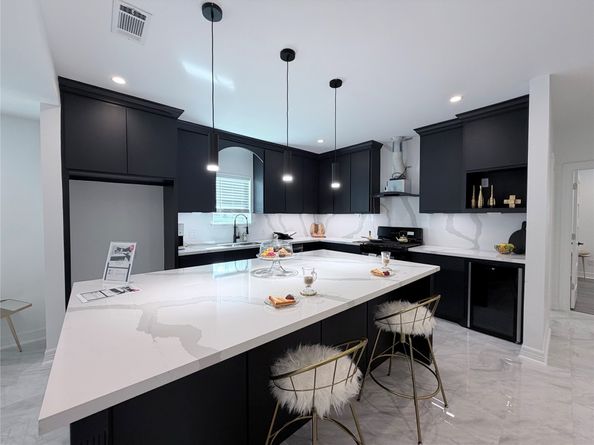 4501 Hirsch Road, Houston TX 77026