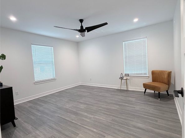 4501 Hirsch Road, Houston TX 77026