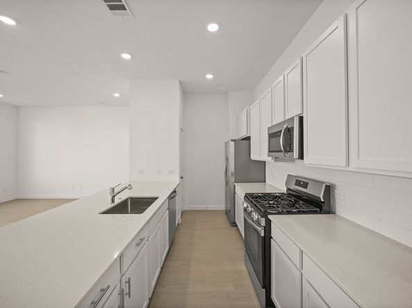 2207 Diagonal Lane, Houston TX 77051