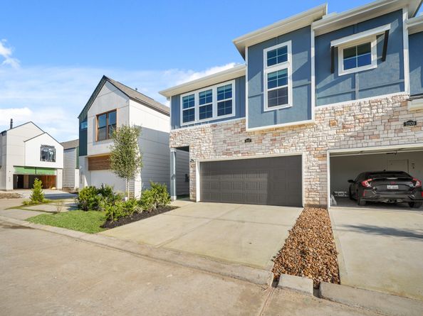 2207 Diagonal Lane, Houston TX 77051