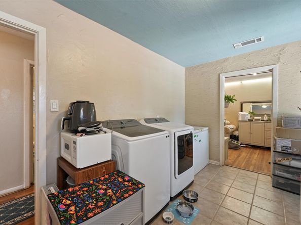 8506 Montridge Drive, Houston TX 77055