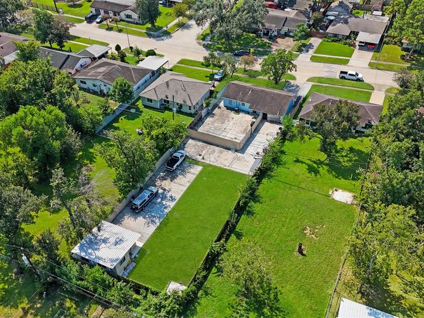 8506 Montridge Drive, Houston TX 77055