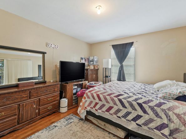 8506 Montridge Drive, Houston TX 77055