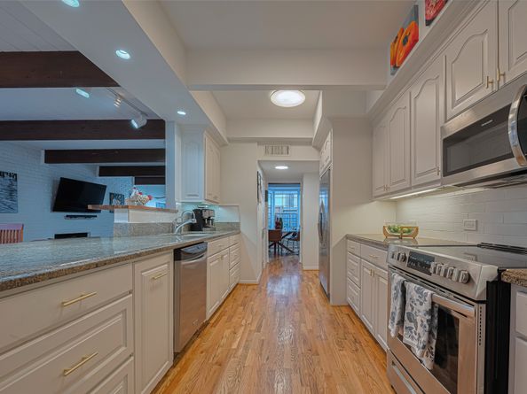 5368 Brownway Street C32, Houston TX 77056