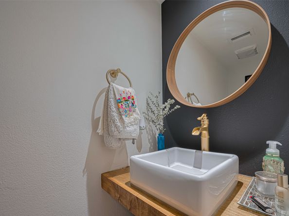 5368 Brownway Street C32, Houston TX 77056