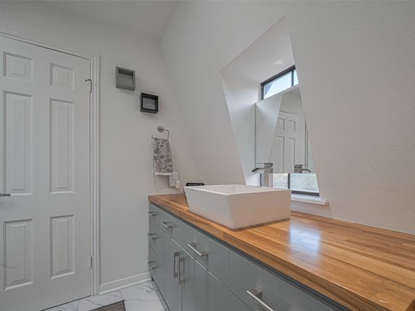 5368 Brownway Street C32, Houston TX 77056