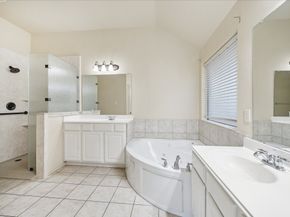 28414 Madelin Manor Lane, Spring TX 77386