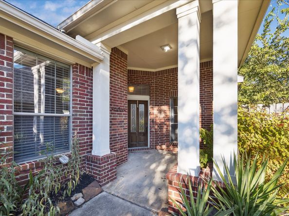 28414 Madelin Manor Lane, Spring TX 77386