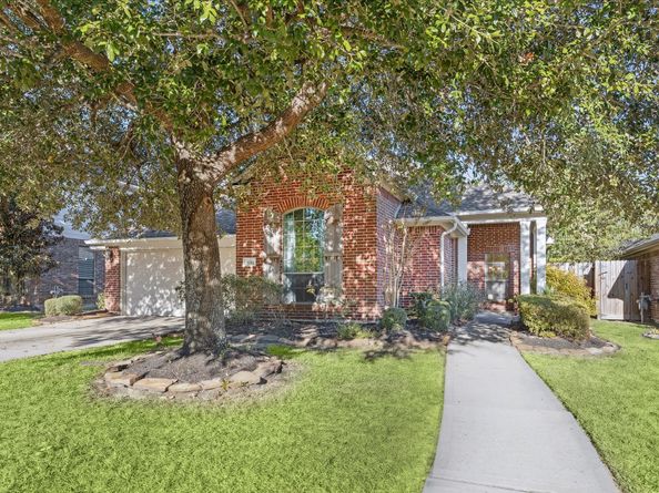 28414 Madelin Manor Lane, Spring TX 77386