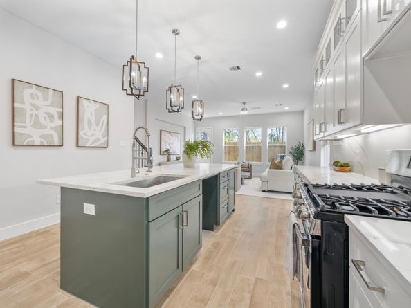 6216 Carver Road, Houston TX 77091