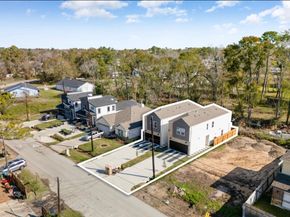 6216 Carver Road, Houston TX 77091