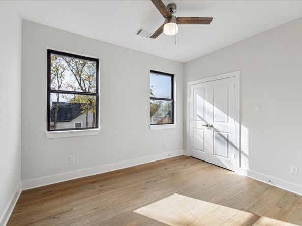 2207 Stevens St, Houston TX 77026