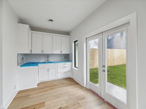 2207 Stevens St, Houston TX 77026