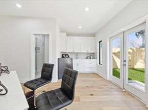 2207 Stevens St, Houston TX 77026