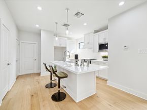 2207 Stevens St, Houston TX 77026