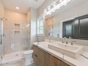 4723 Mallow Street, Houston TX 77033