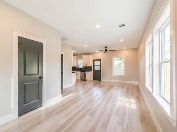 4723 Mallow Street, Houston TX 77033