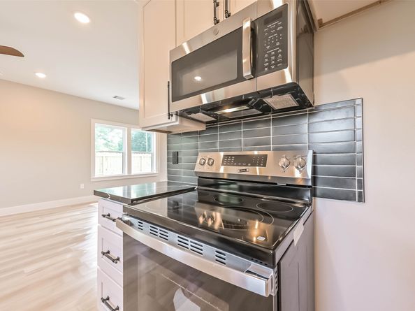 4723 Mallow Street, Houston TX 77033