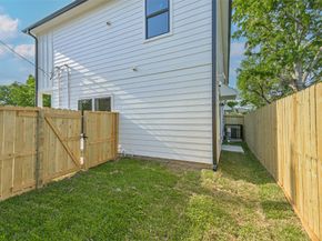 4723 Mallow Street, Houston TX 77033