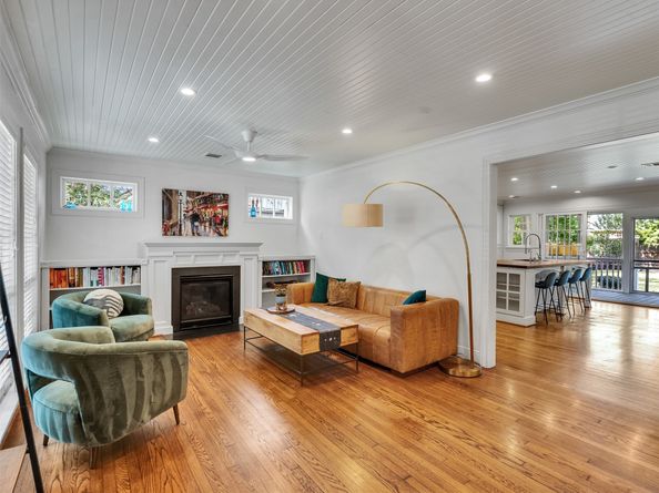 834 W 41st Street, Houston TX 77018