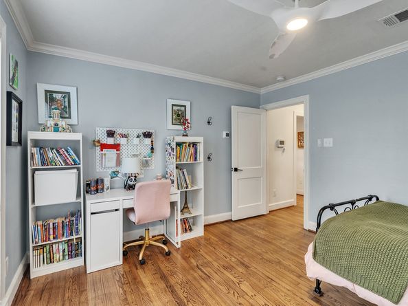 834 W 41st Street, Houston TX 77018