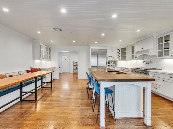 834 W 41st Street, Houston TX 77018