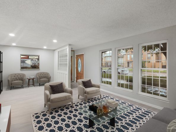 2212 Shadowdale Drive 358, Houston TX 77043