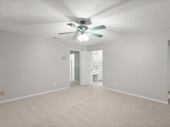 2212 Shadowdale Drive 358, Houston TX 77043