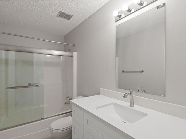 2212 Shadowdale Drive 358, Houston TX 77043