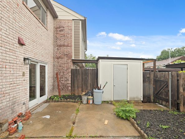 2212 Shadowdale Drive 358, Houston TX 77043