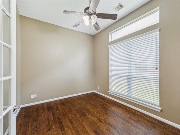 10707 Mandavilla Dr Drive, Houston TX 77095