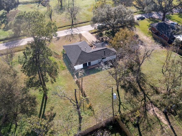 603 Maple Way, Houston TX 77015